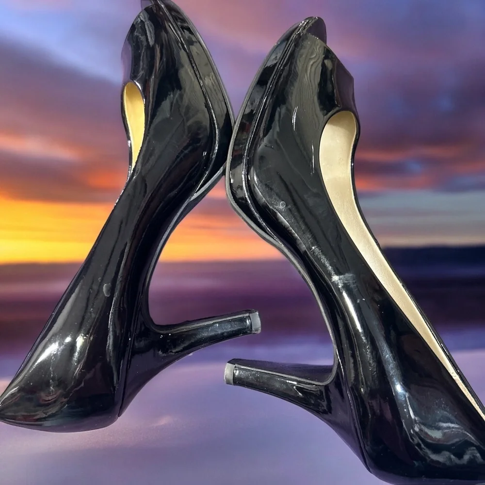 Bandolino Open Toed Black Patent Leather Pumps